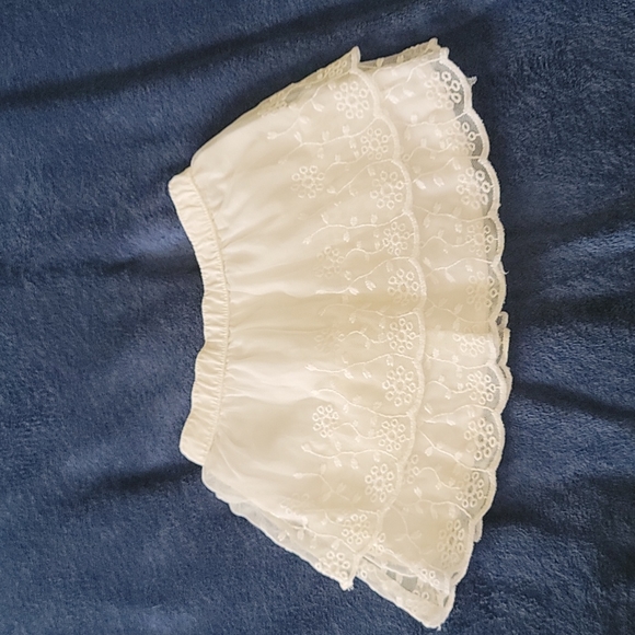 Carter's lace skirt 24M - Picture 2 of 6